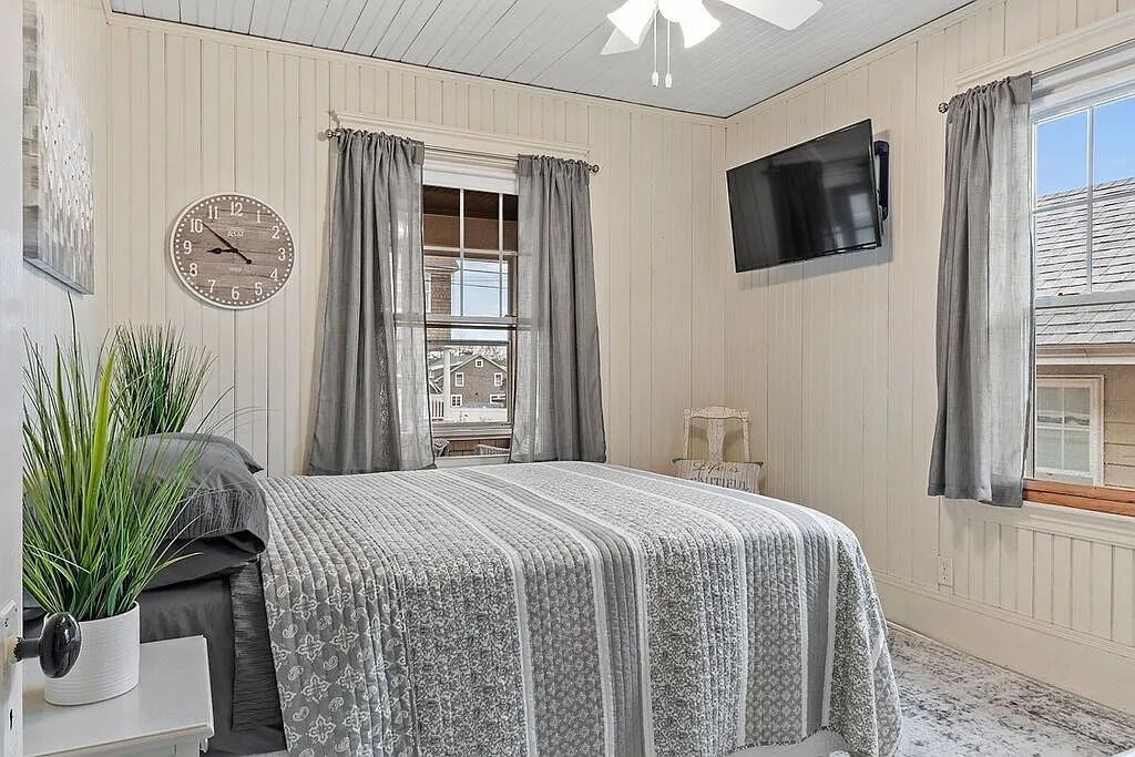 Photo of Bedroom in Onset