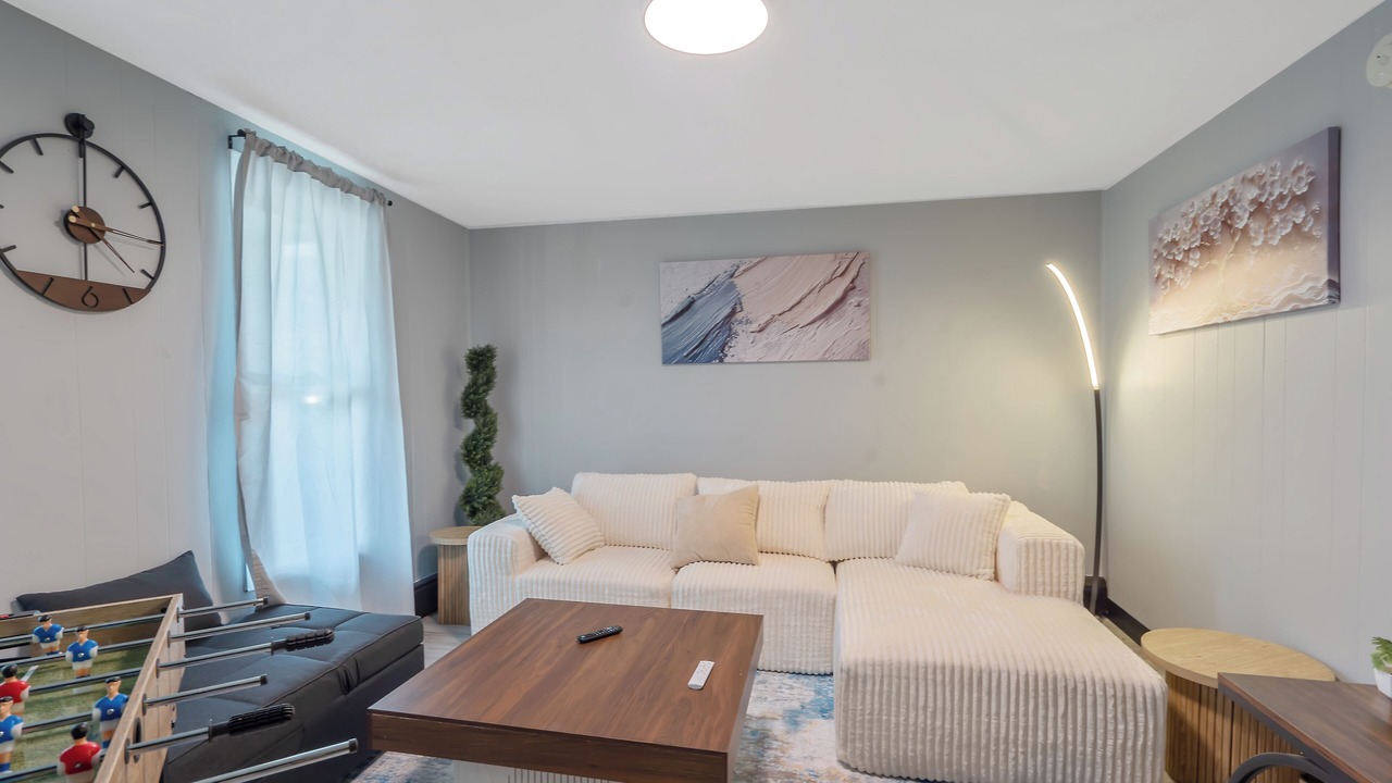 Photo of Livingroom in Lakefront