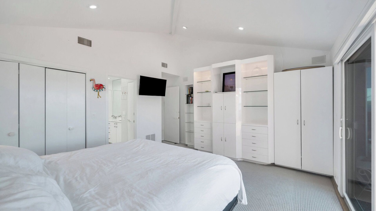 Photo of Bedroom in Westhampton Beach