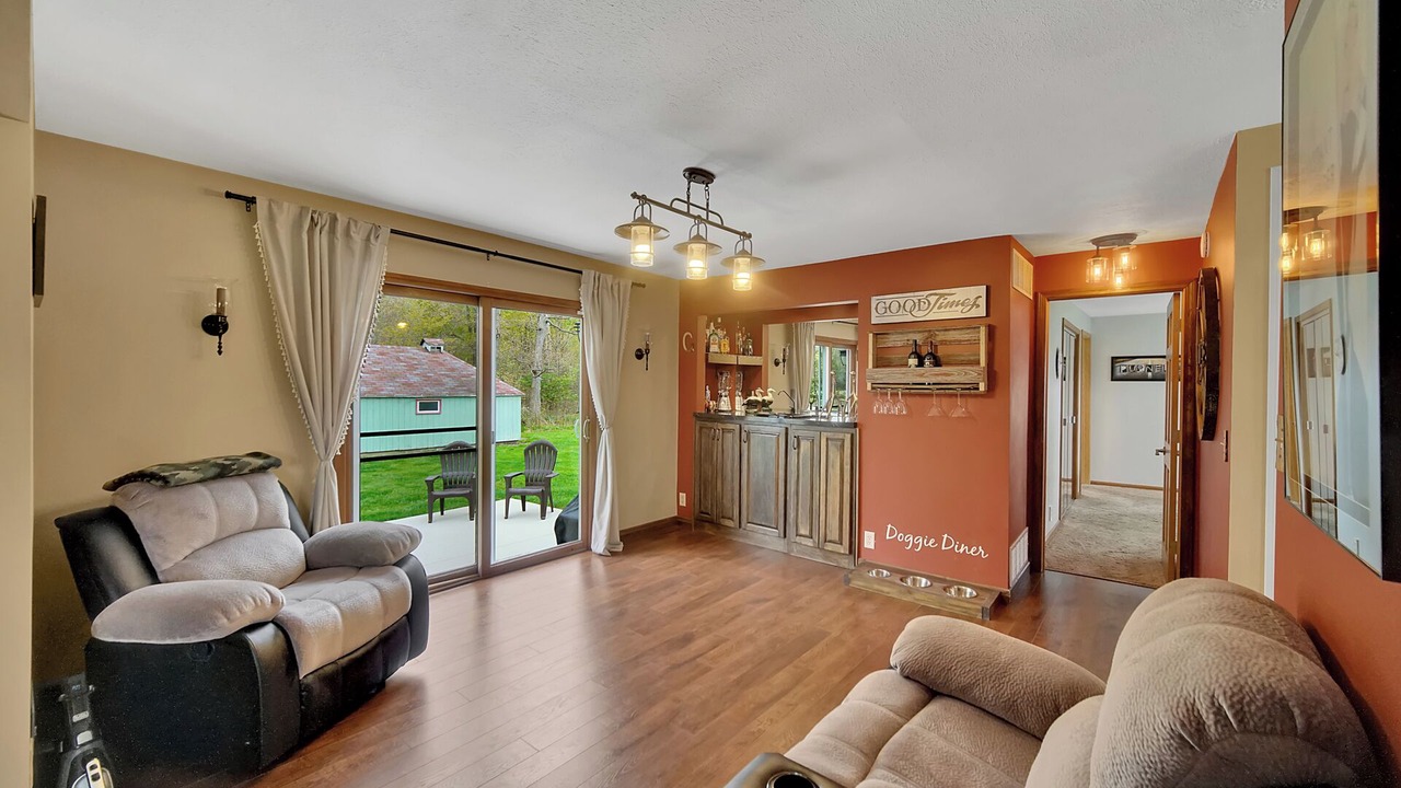 Photo of Livingroom in Michigan City