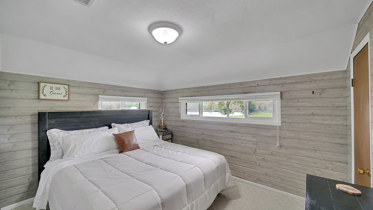 Photo of Bedroom in Michigan City