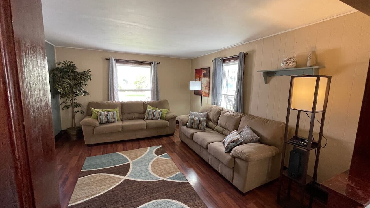 Photo of Livingroom in Niagara Falls