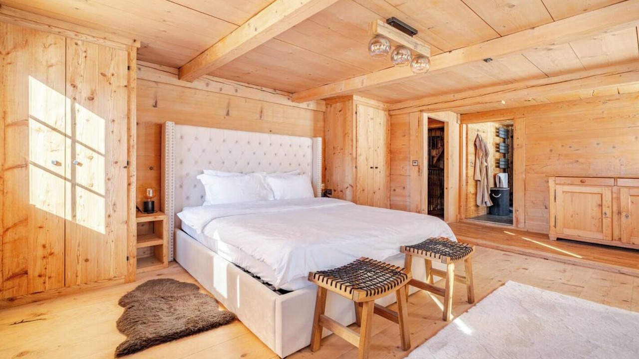 Photo of Bedroom in Zig Zag Ward