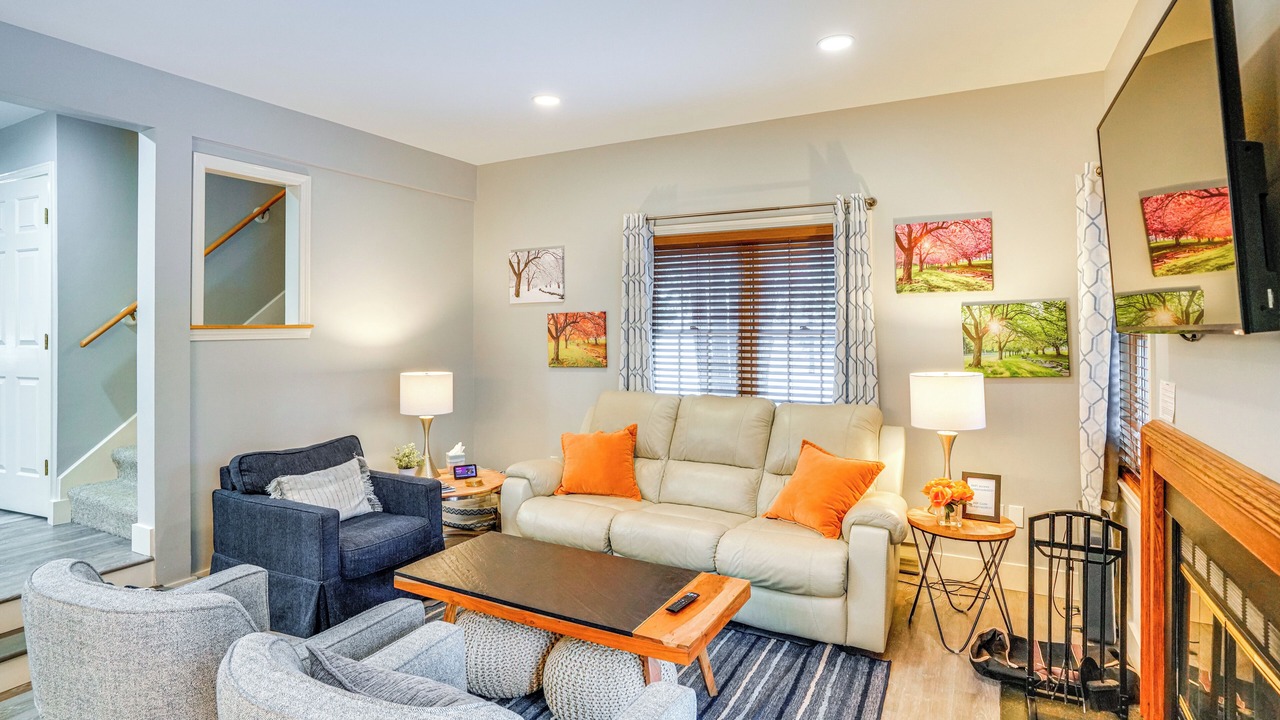 Photo of Livingroom in Hancock