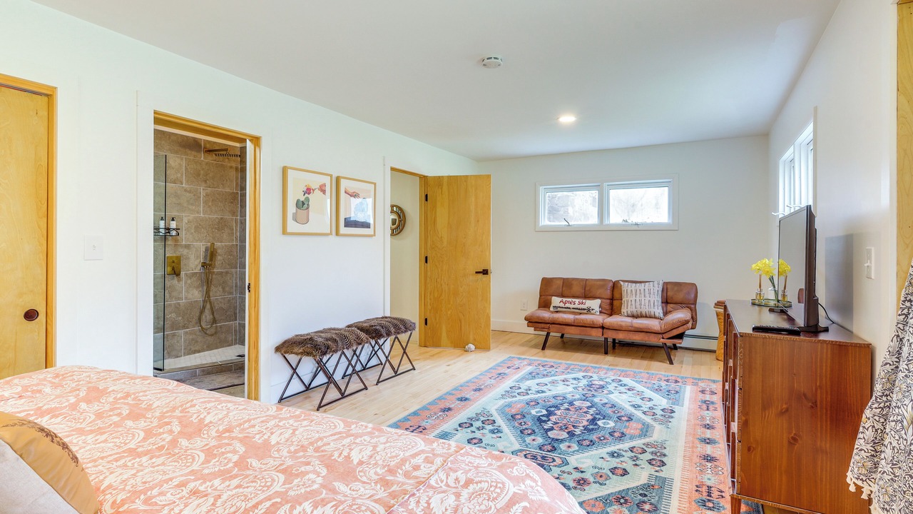 Photo of Bedroom in Town of White Creek