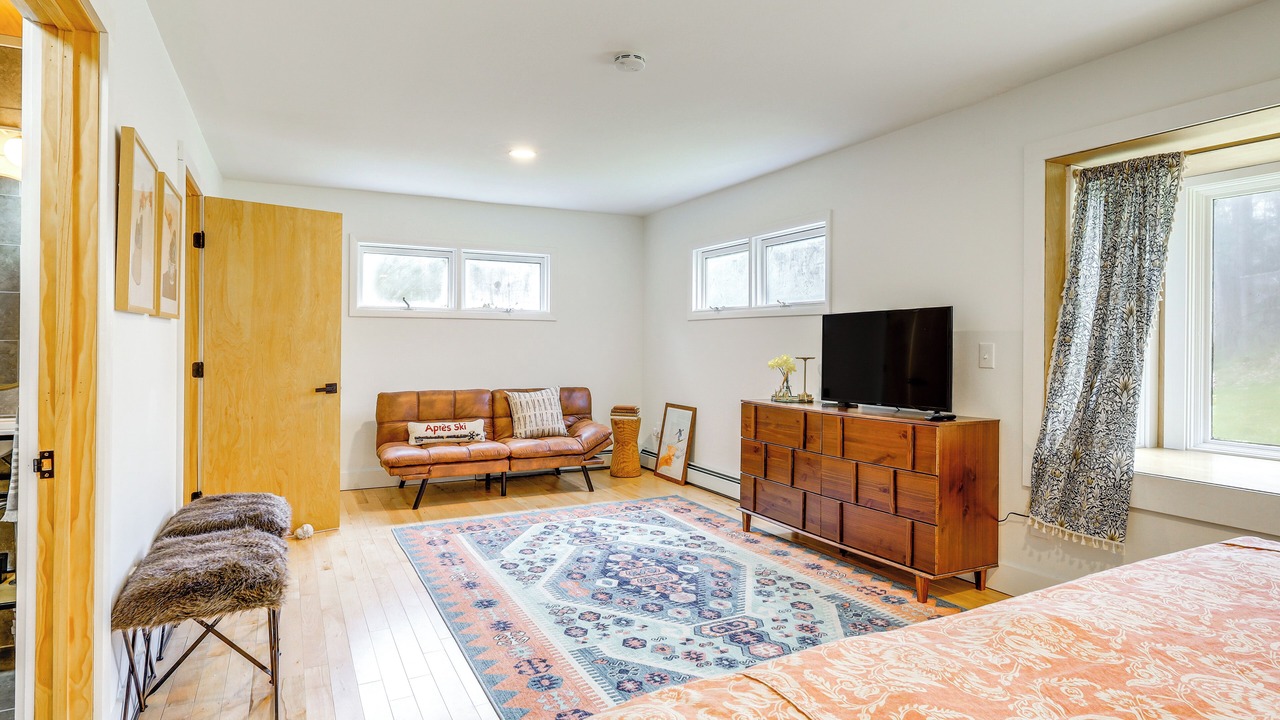 Photo of Bedroom in Town of White Creek