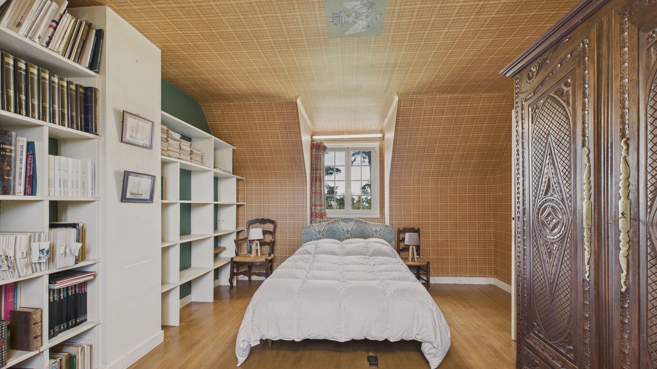 Photo of Bedroom in Louannec
