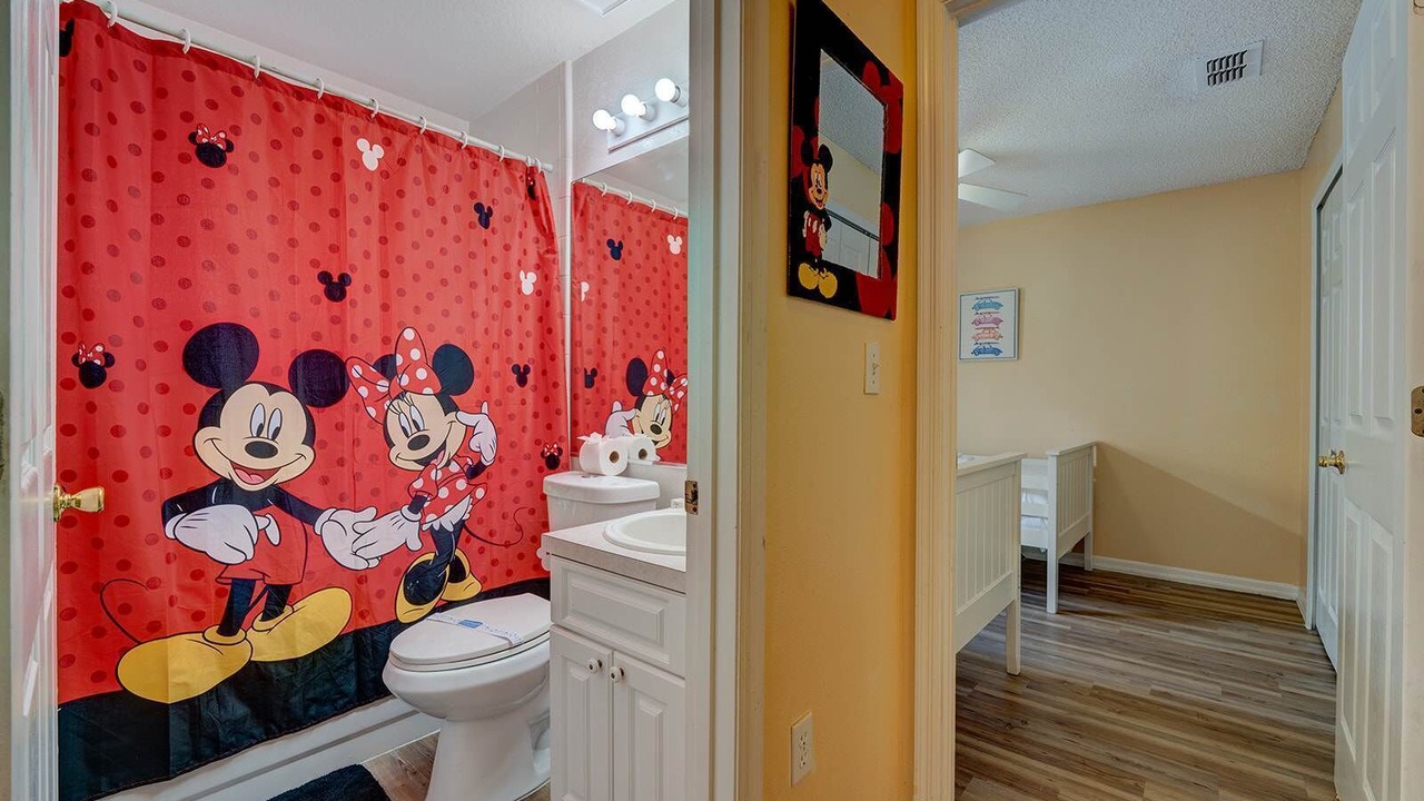 Photo of Bathroom in Bridgewater Crossing