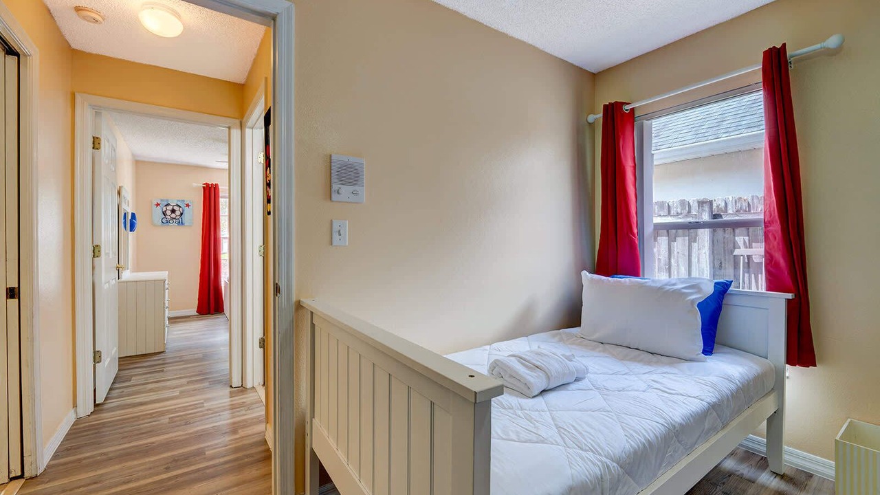 Photo of Bedroom in Bridgewater Crossing