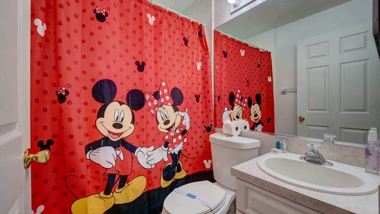 Photo of Bathroom in Bridgewater Crossing