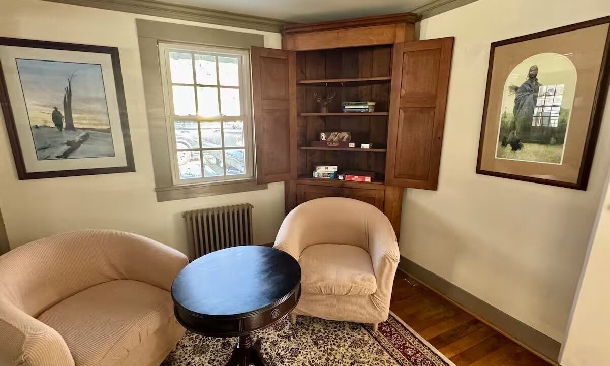 Photo of Livingroom in Hot Springs