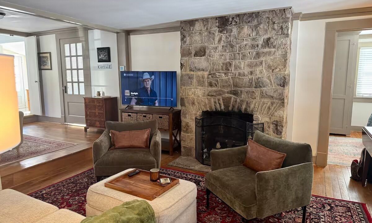 Photo of Livingroom in Hot Springs