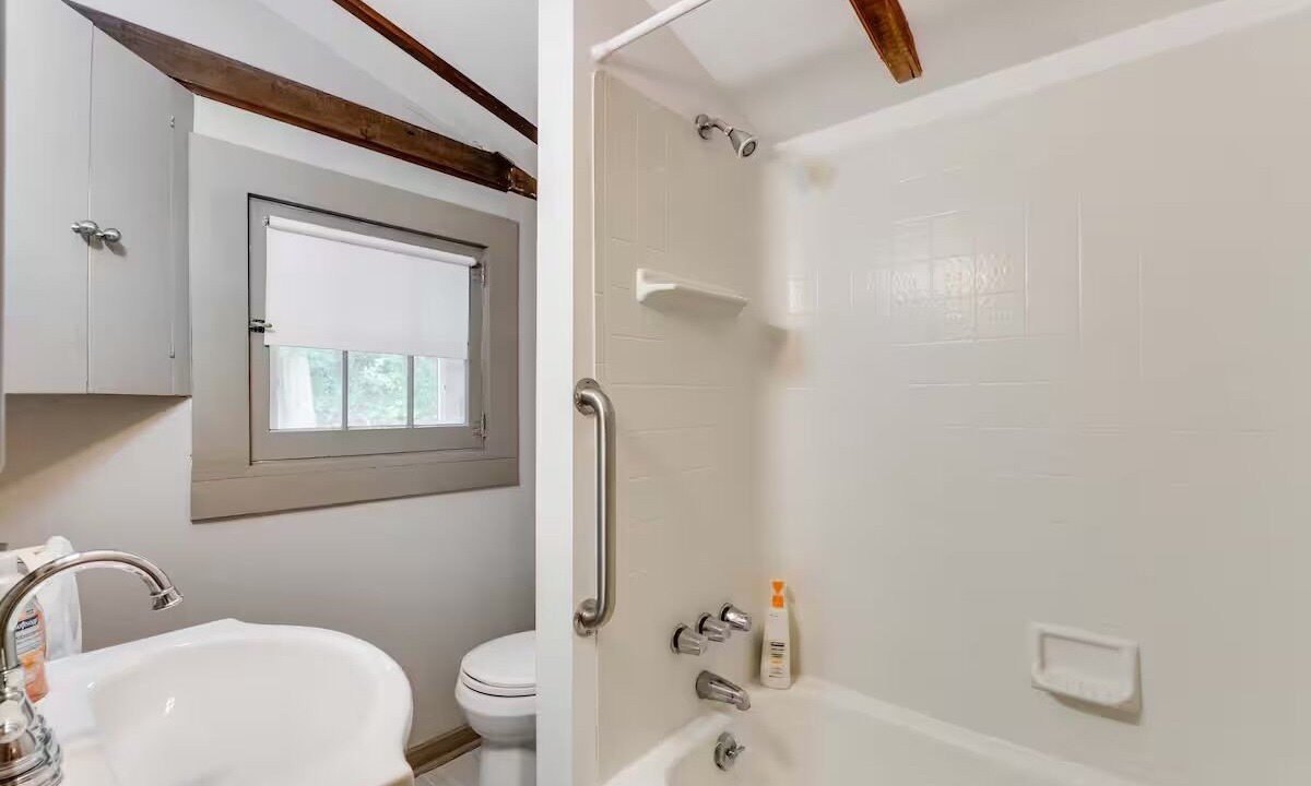 Photo of Bathroom in Hot Springs