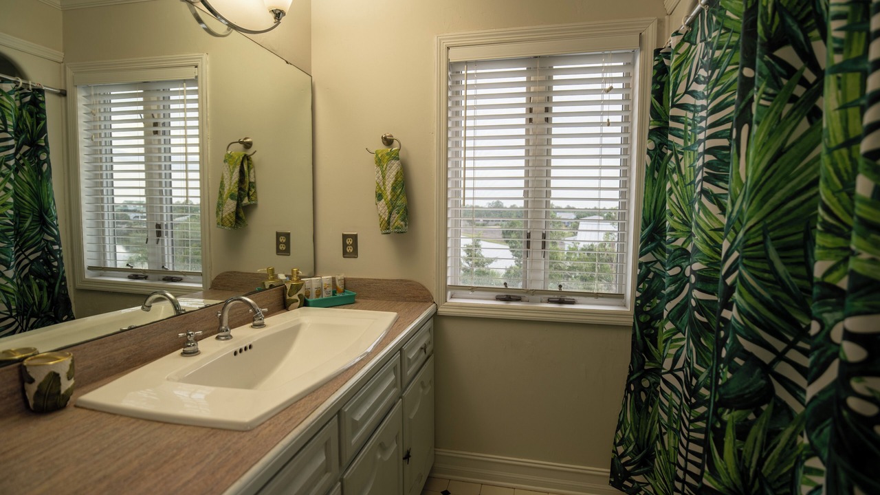 Photo of Bathroom in Crawfordville