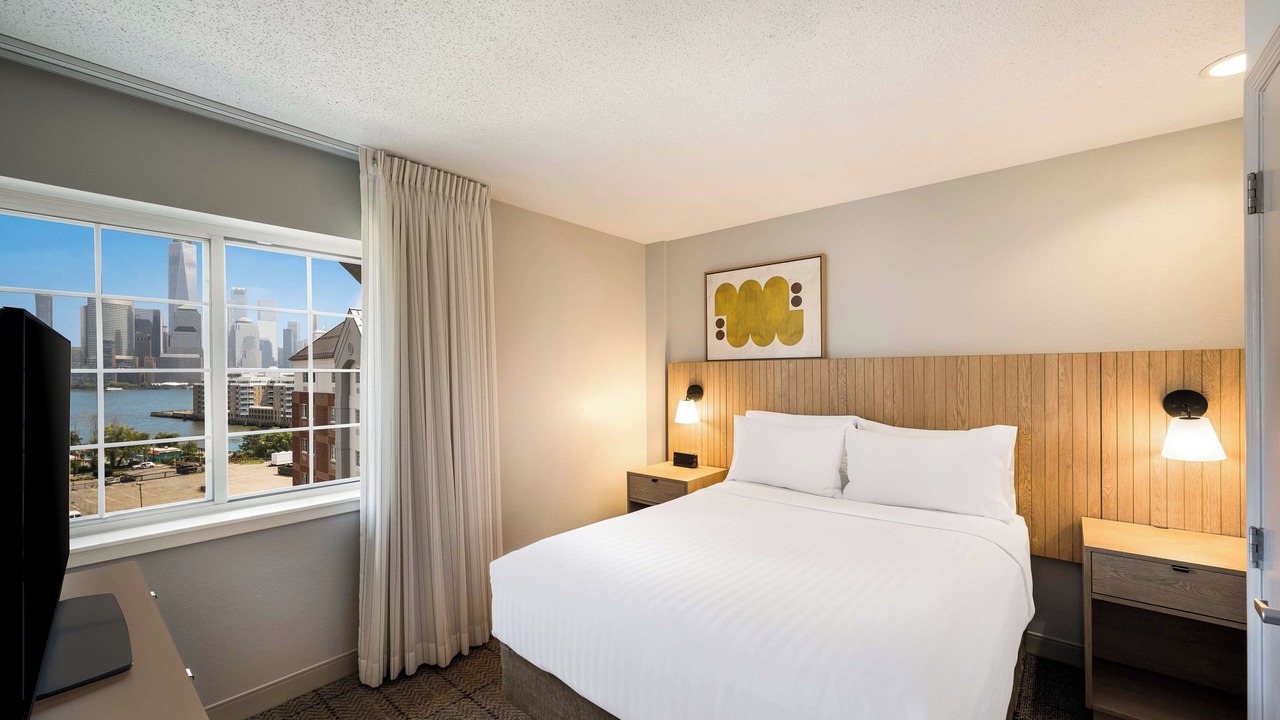 Photo of Bedroom in Exchange Place North