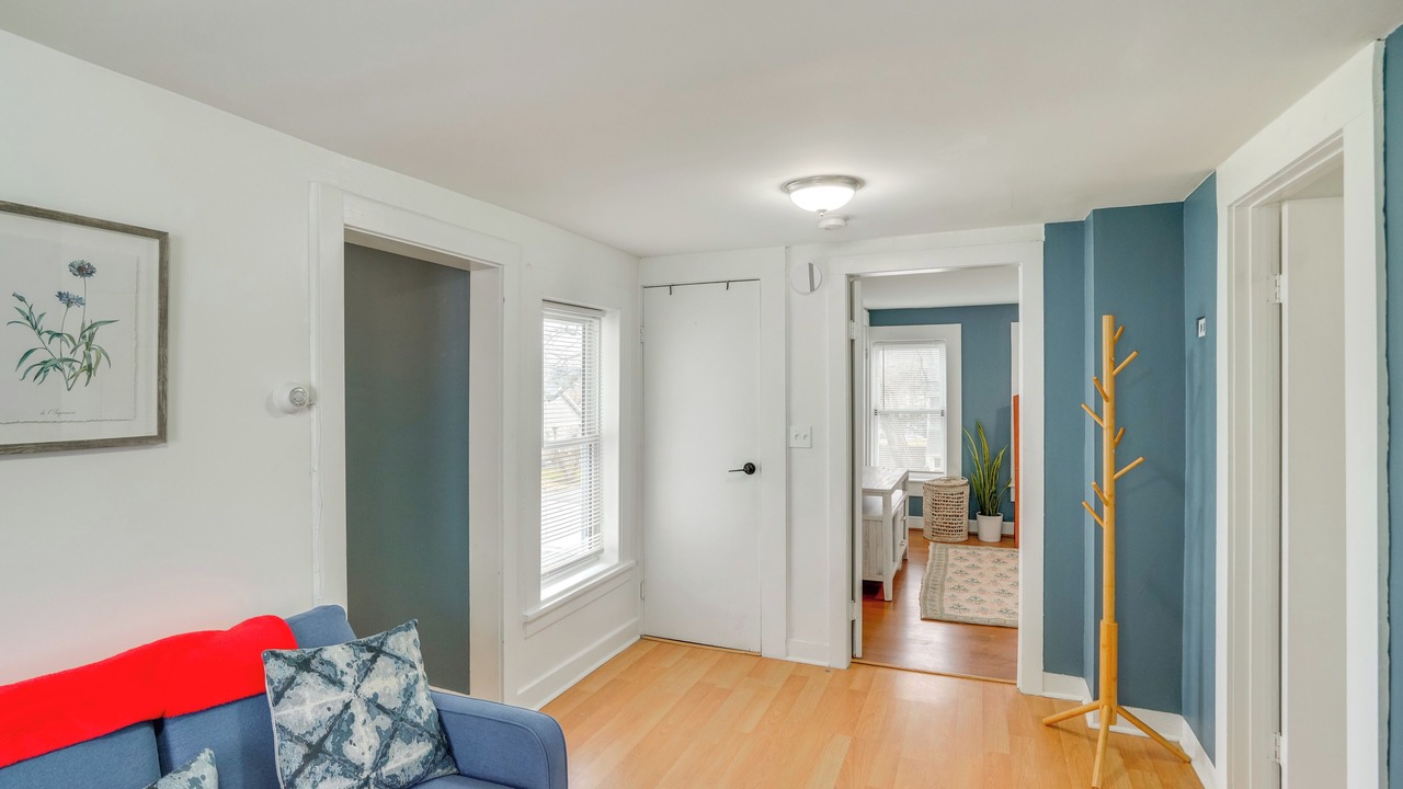 Photo of Livingroom in Lee