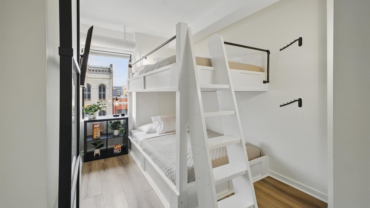 Photo of Bedroom in Wholesale District