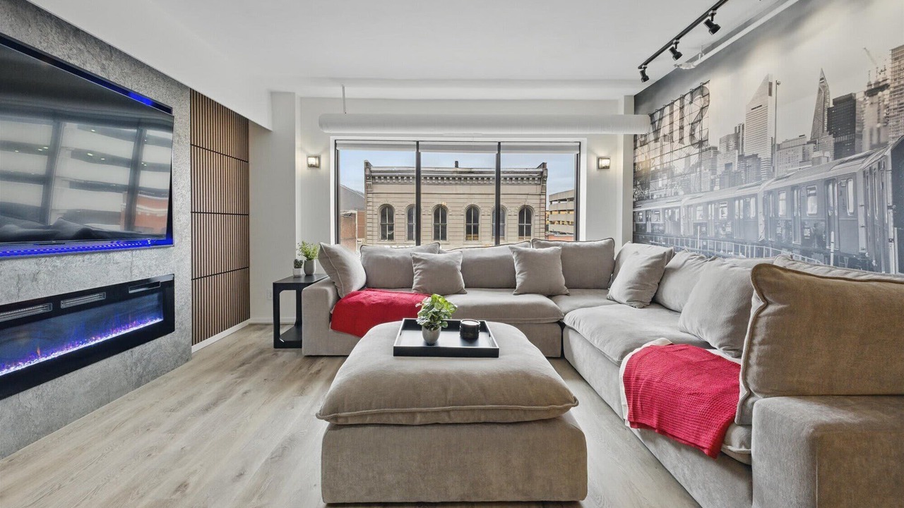 Photo of Livingroom in Wholesale District