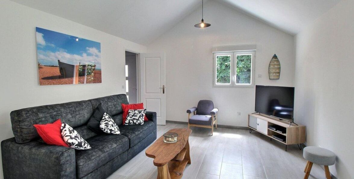 Photo of Livingroom in Plouegat-Guerand