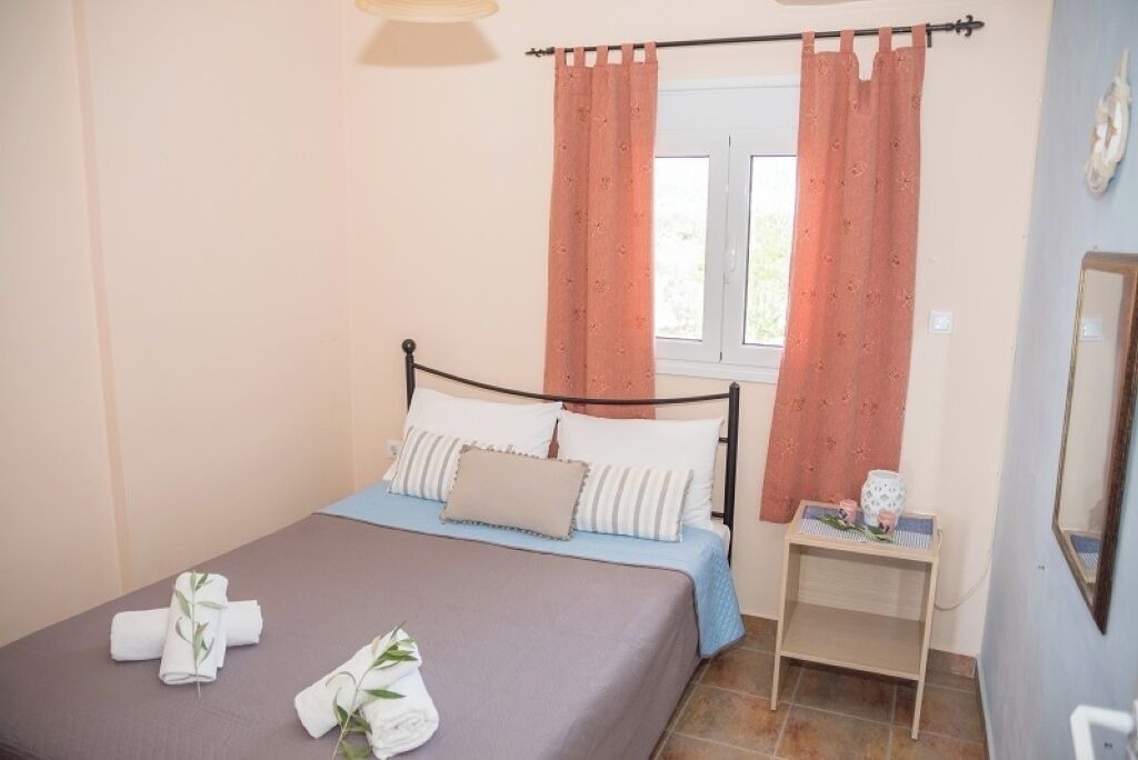 Photo of Bedroom in Plepi