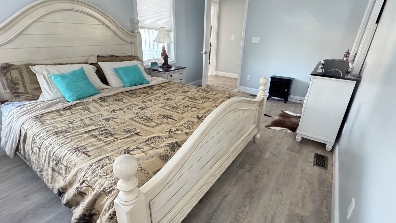 Photo of Bedroom in Sylvan Beach