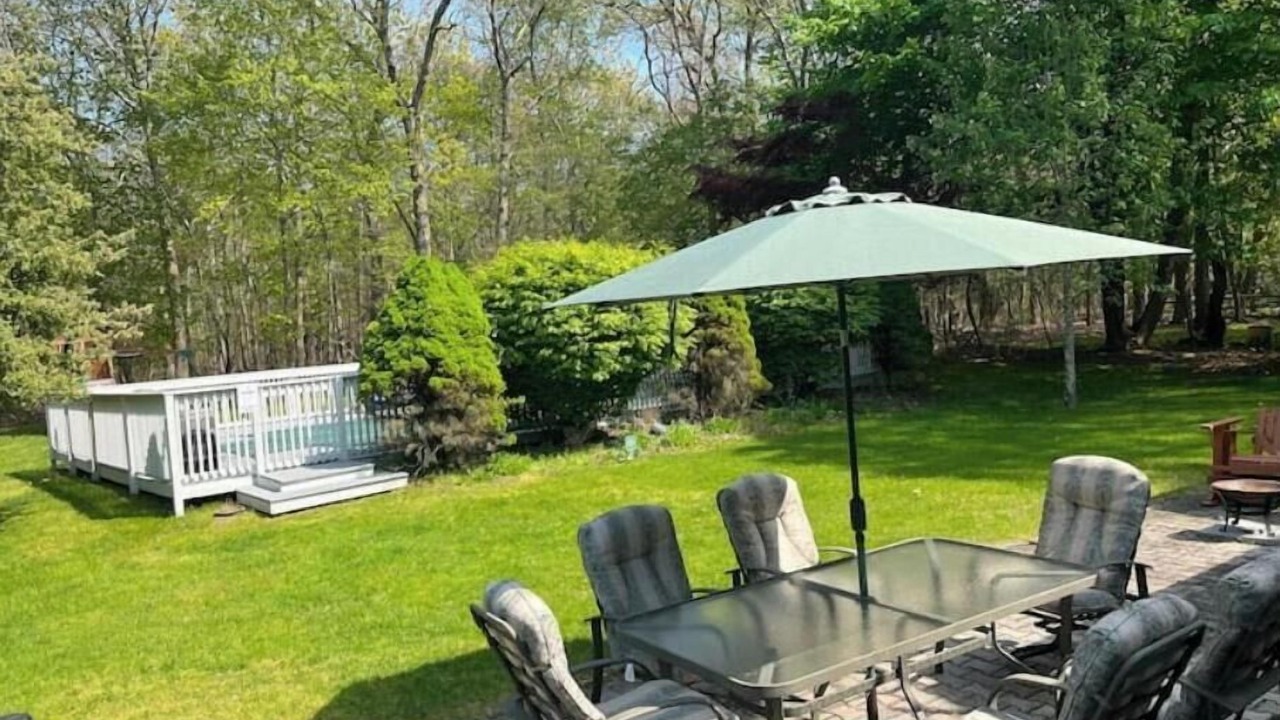 Photo of Outdoor in Center Moriches