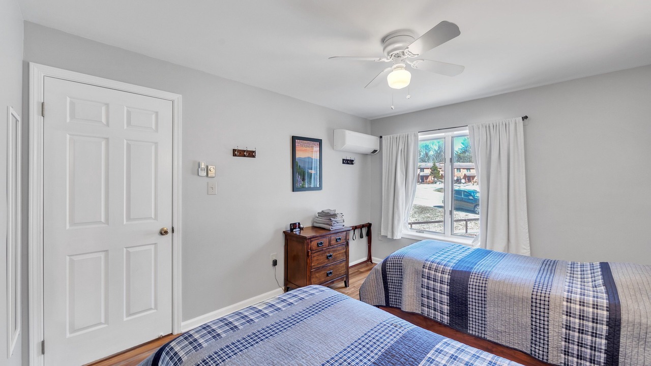 Photo of Bedroom in North Creek