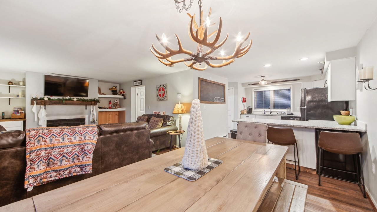 Photo of Bedroom in North Creek