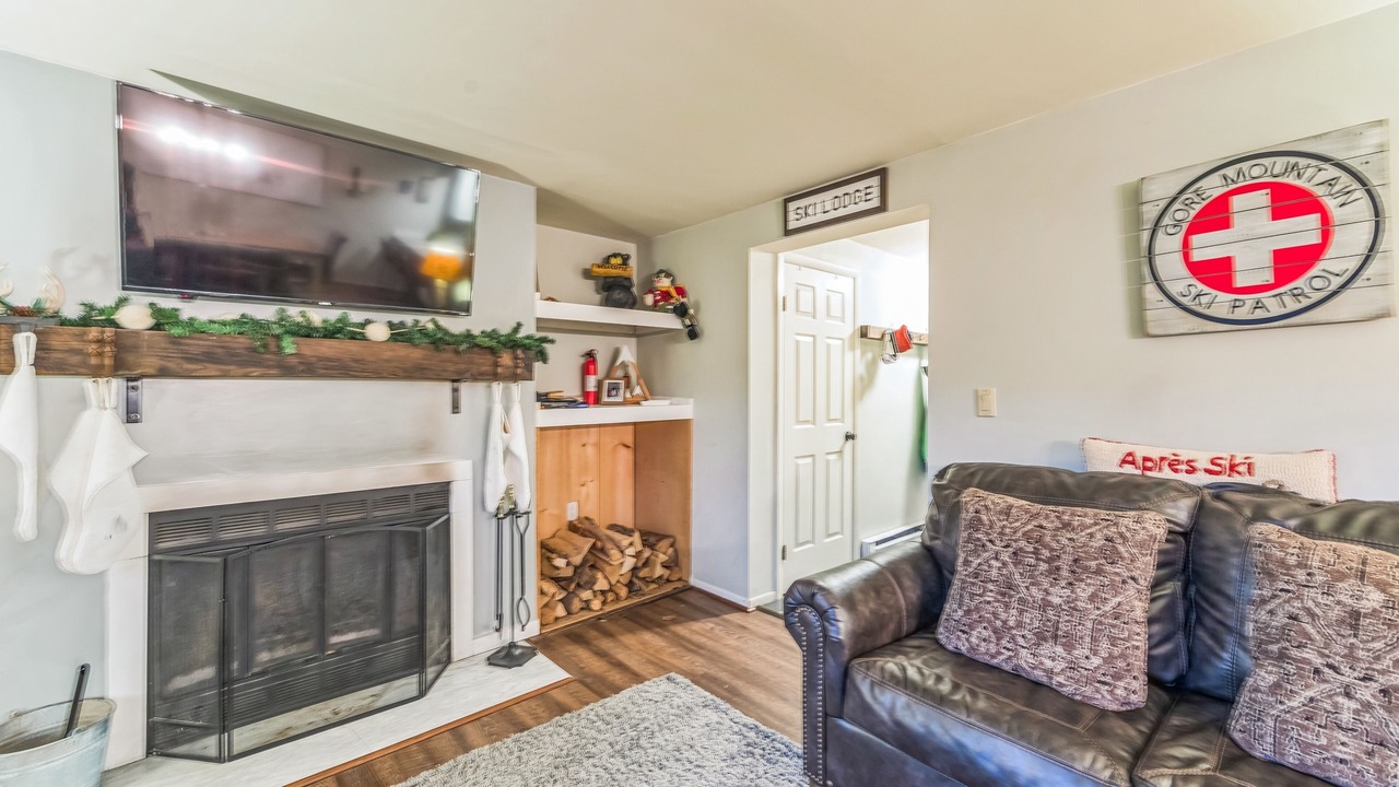 Photo of Bedroom in North Creek