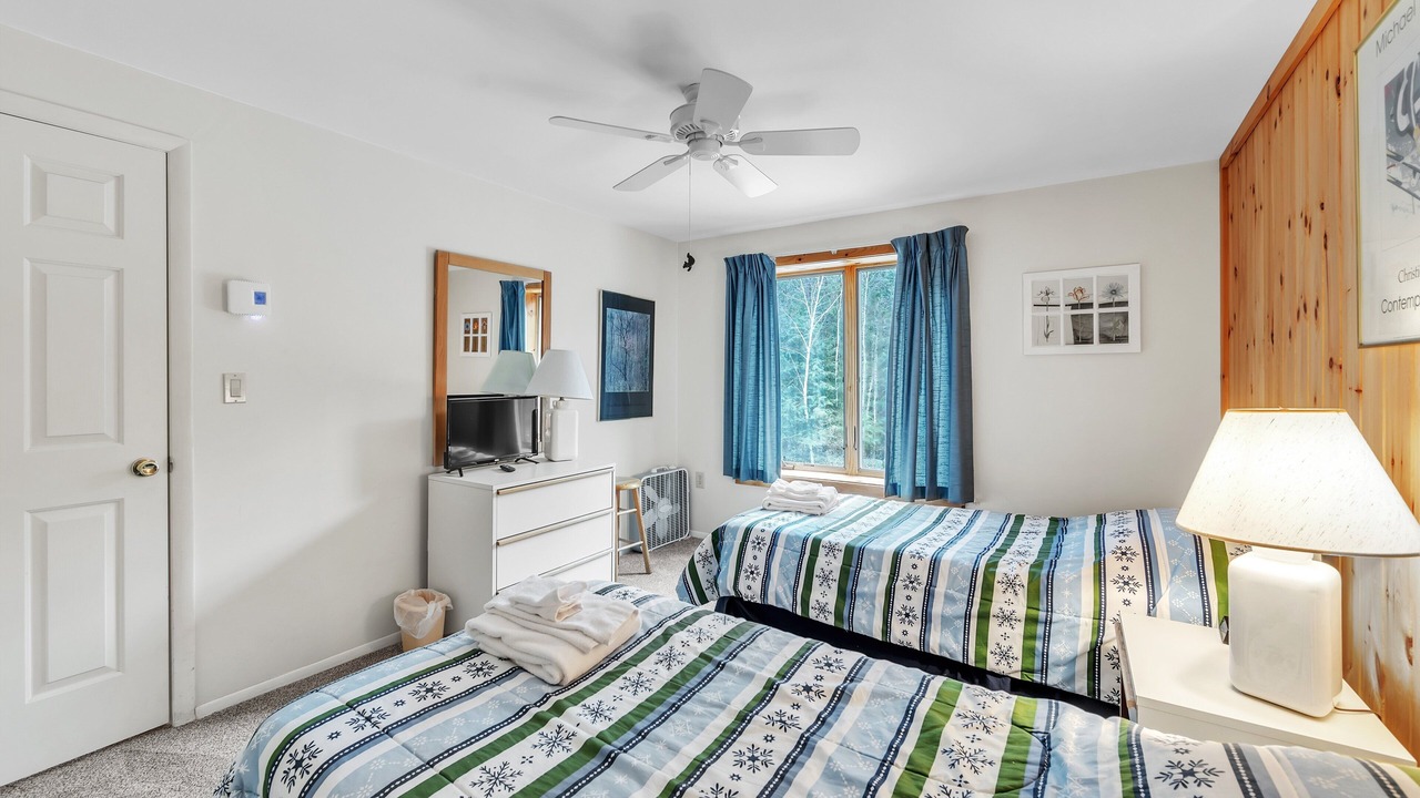 Photo of Bedroom in North Creek