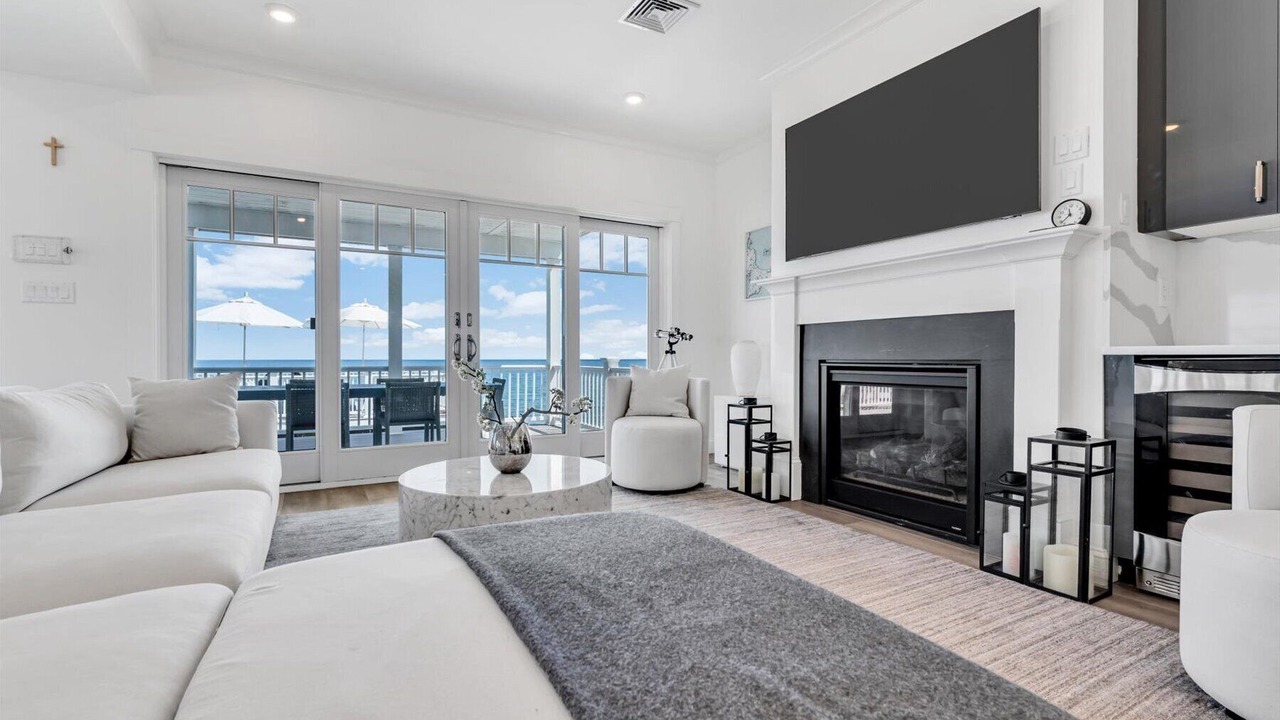 Photo of Livingroom in East Sandwich