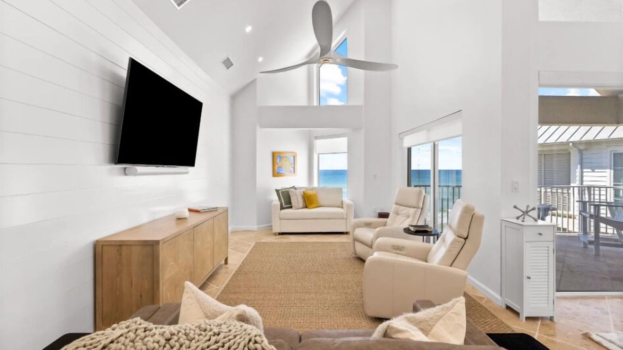 Photo of Livingroom in Seacrest
