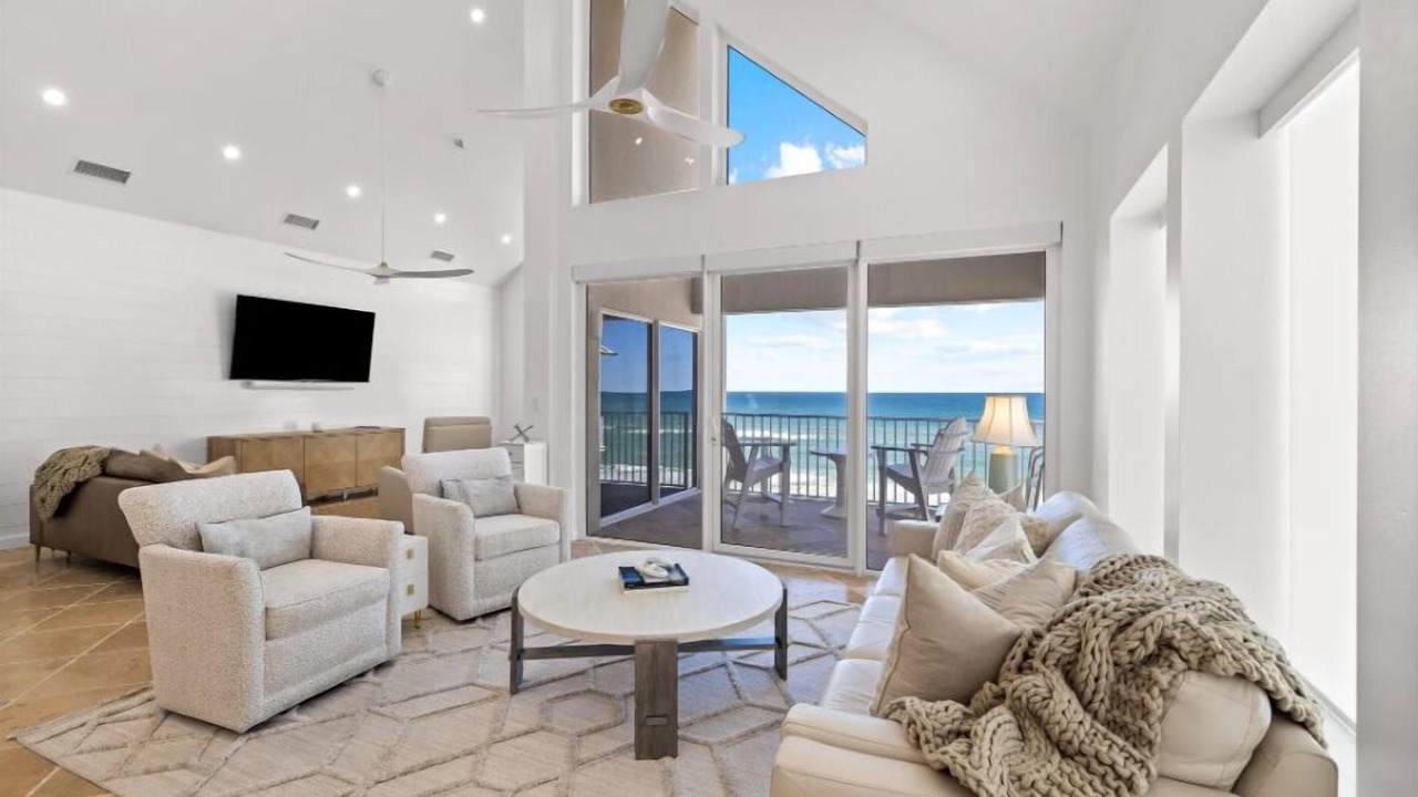 Photo of Livingroom in Seacrest