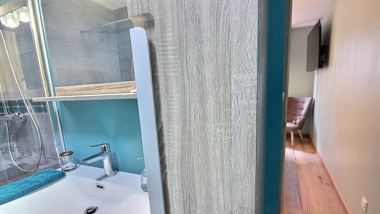 Photo of Bathroom in Dinan