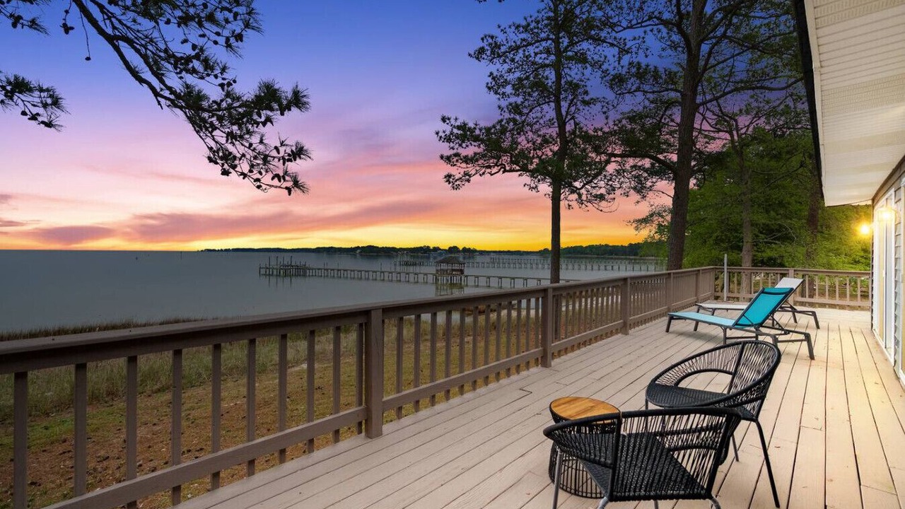 Photo of Outdoor in Hudgins