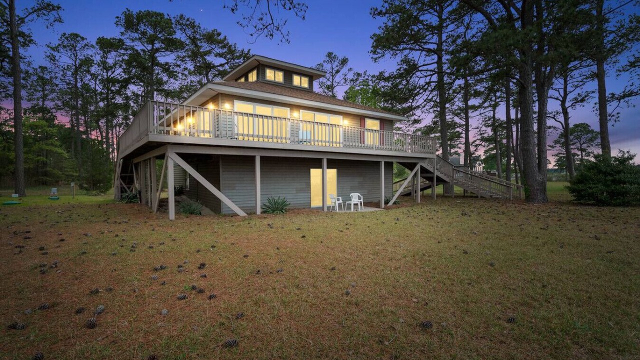 Photo of Outdoor in Hudgins