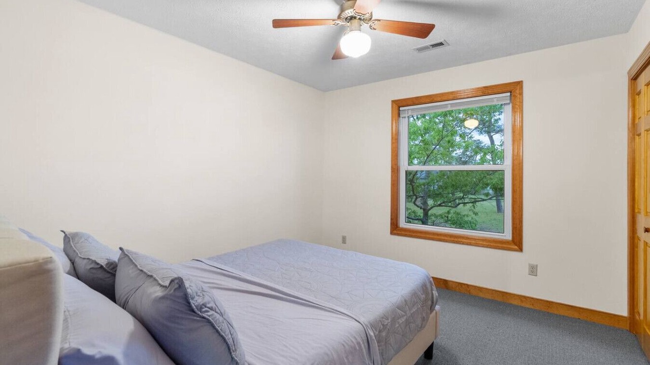 Photo of Bedroom in Hudgins