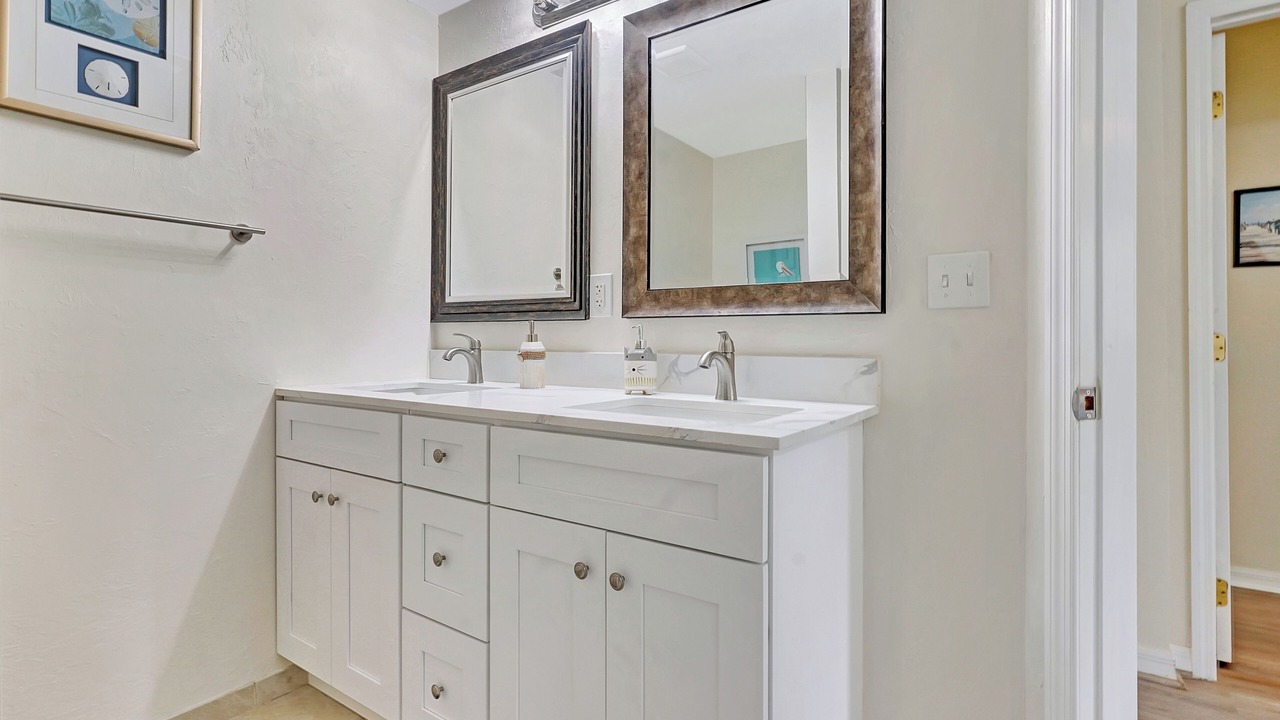 Photo of Bathroom in Truckland
