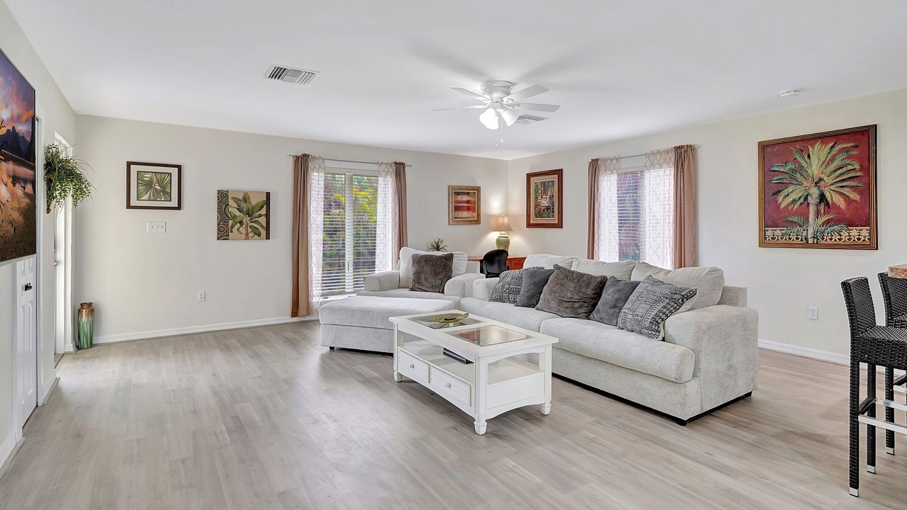 Photo of Livingroom in Truckland