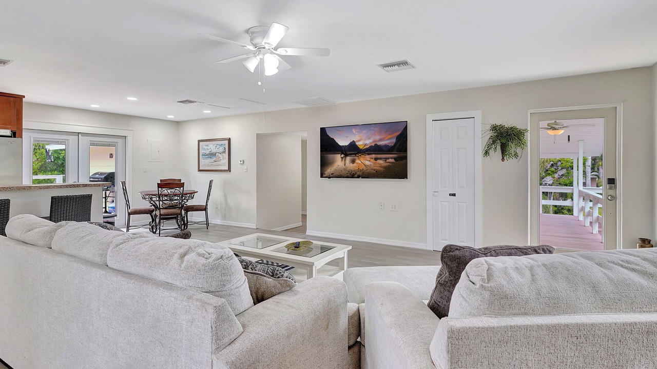 Photo of Livingroom in Truckland