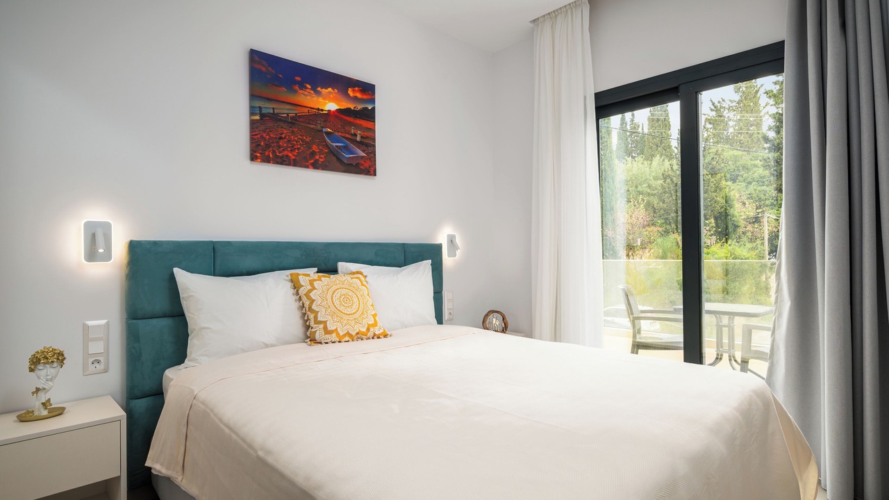 Photo of Bedroom in Ipsos