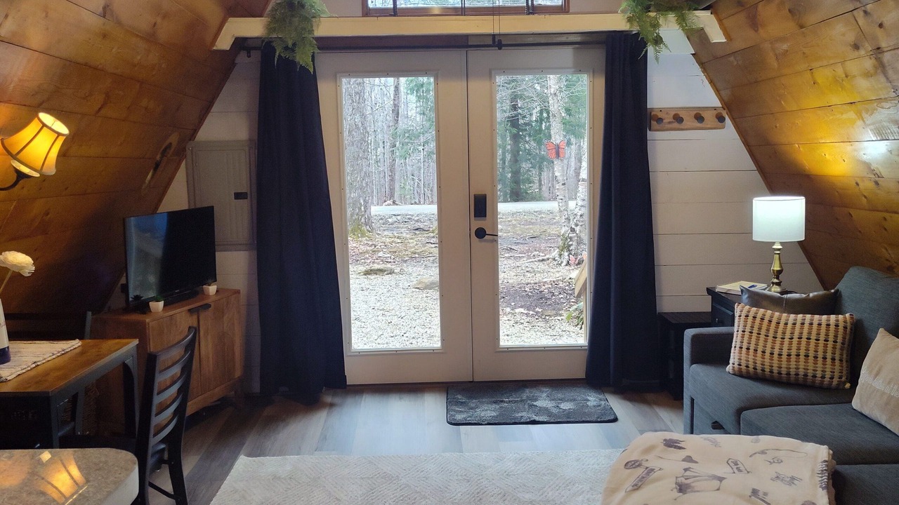 Photo of Livingroom in Sherwood Forest