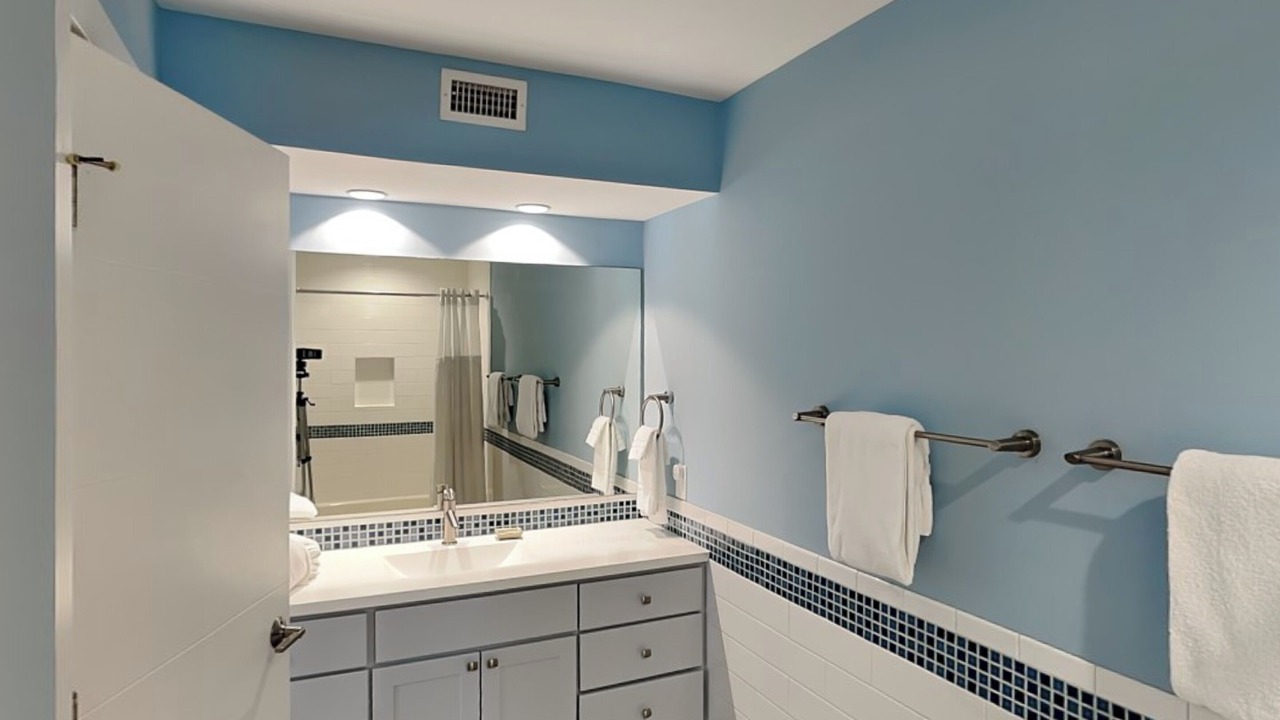 Photo of Bathroom in Miramar Beach