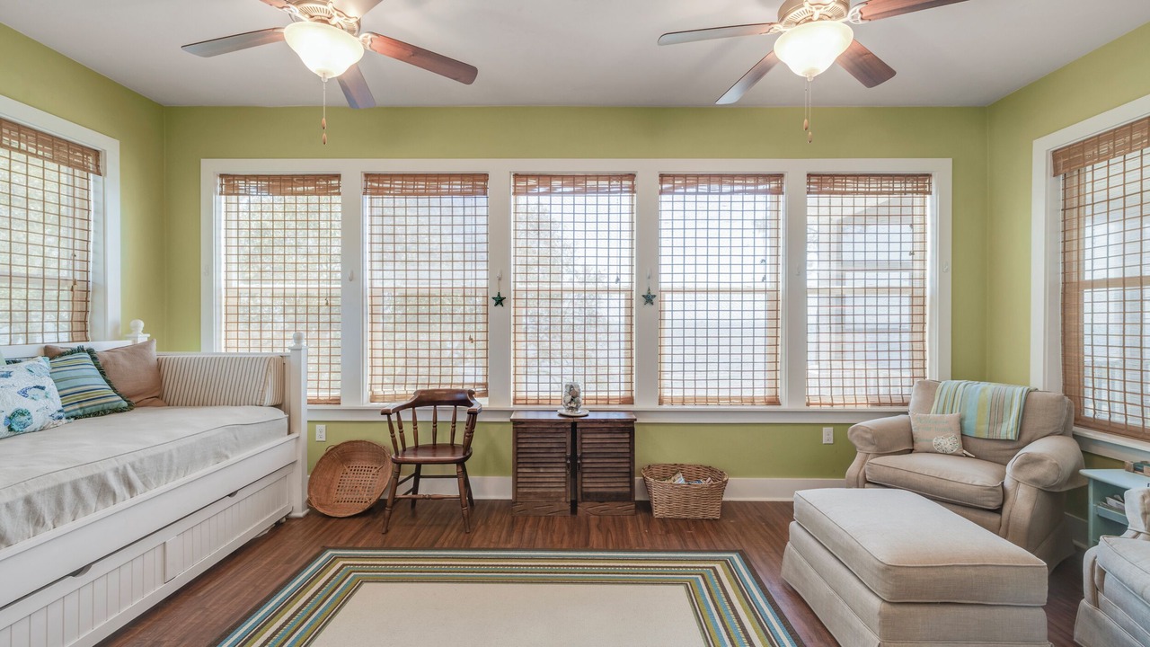Photo of Livingroom in Panacea