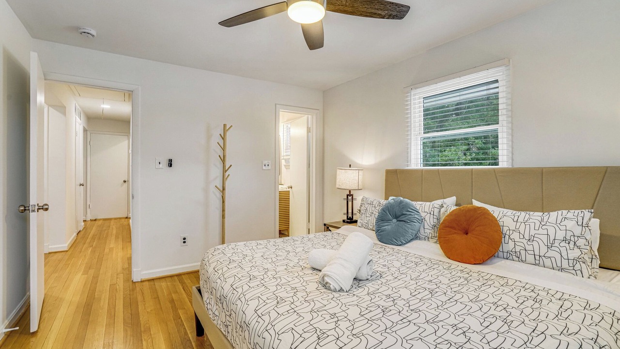 Photo of Bedroom in Alexandria West