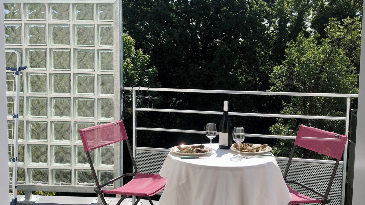 Photo of Outdoor in Bono