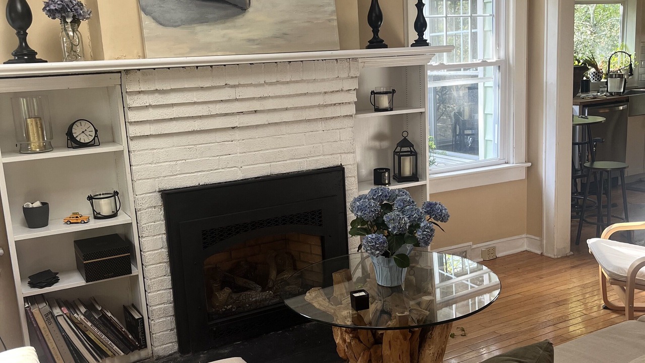 Photo of Livingroom in Stony Brook