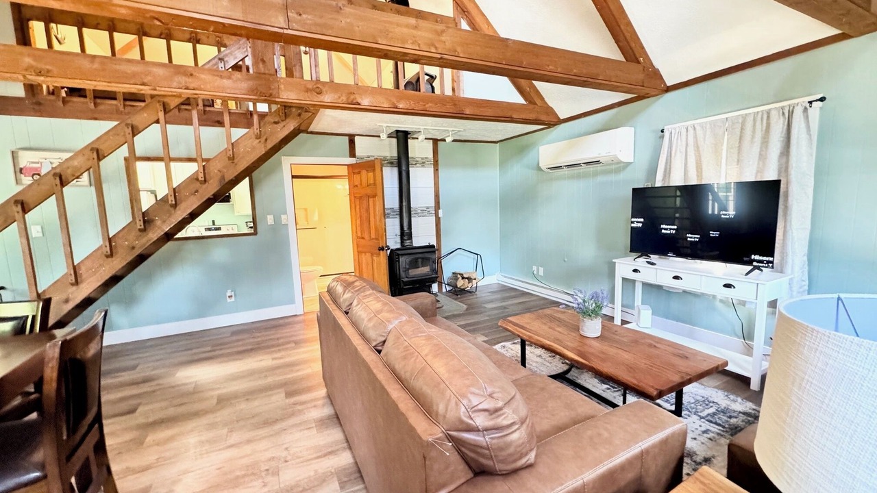 Photo of Livingroom in Bellmore