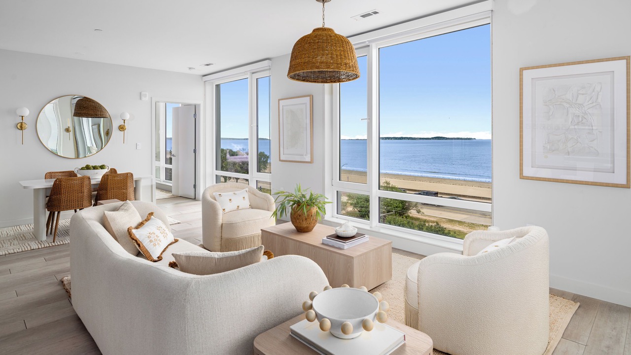 Photo of Livingroom in Revere