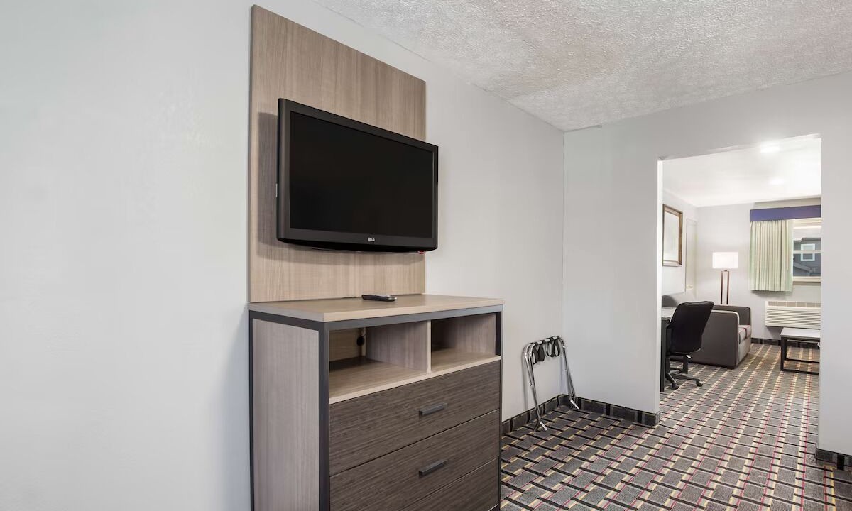 Photo of Bedroom in Salem